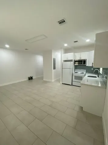 2594 NW 20th Street Fort Lauderdale FL 33311