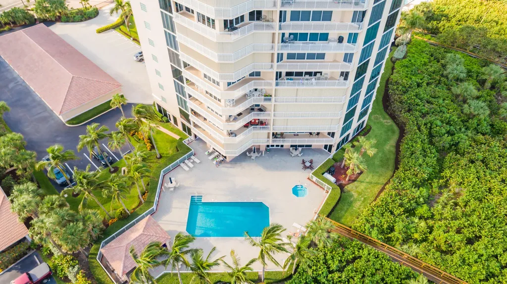 3000 N Highway A1a Hutchinson Island FL 34949