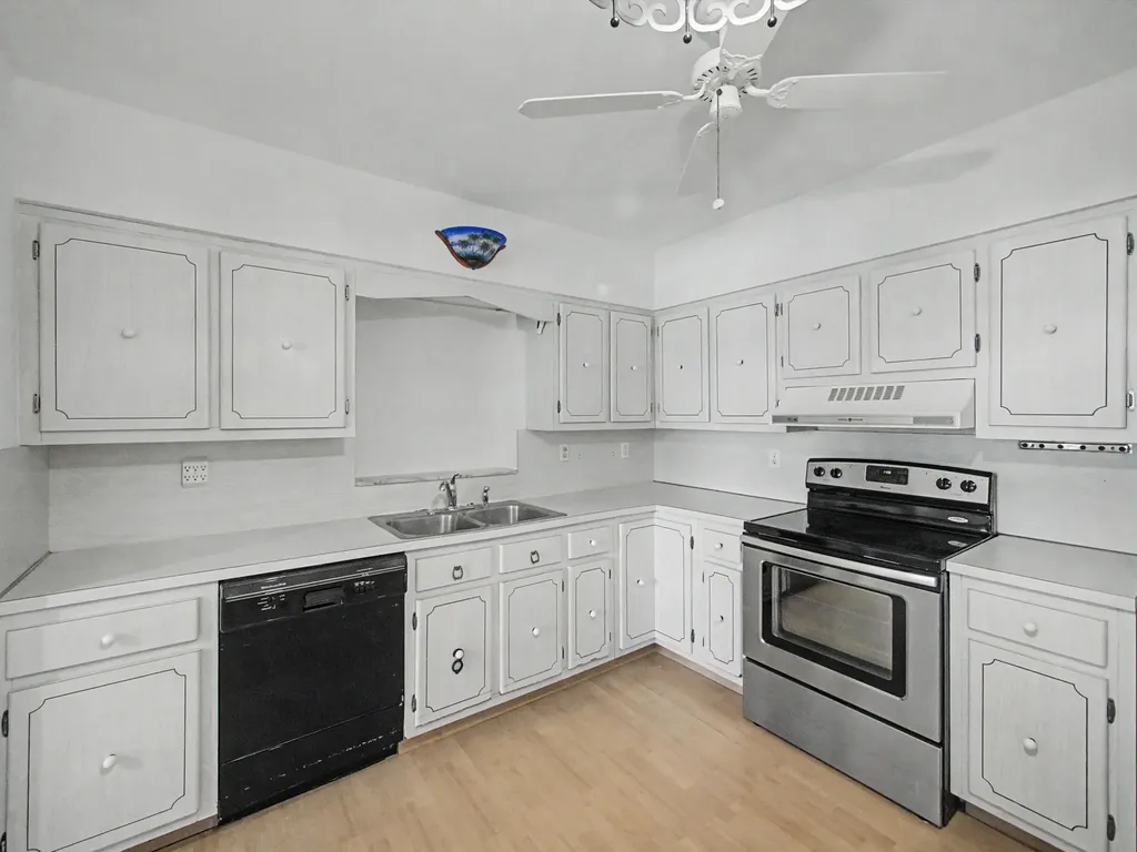 4650 NE 2nd Terrace Fort Lauderdale FL 33334