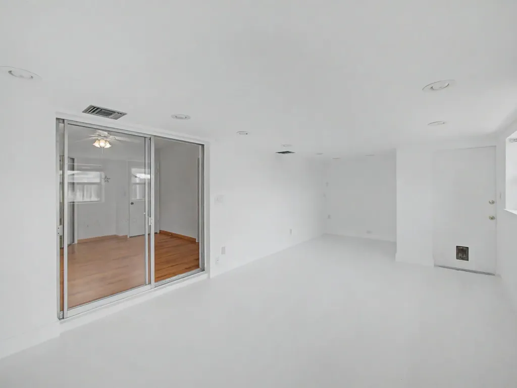 4650 NE 2nd Terrace Fort Lauderdale FL 33334