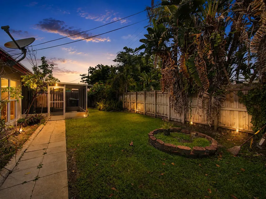 4650 NE 2nd Terrace Fort Lauderdale FL 33334