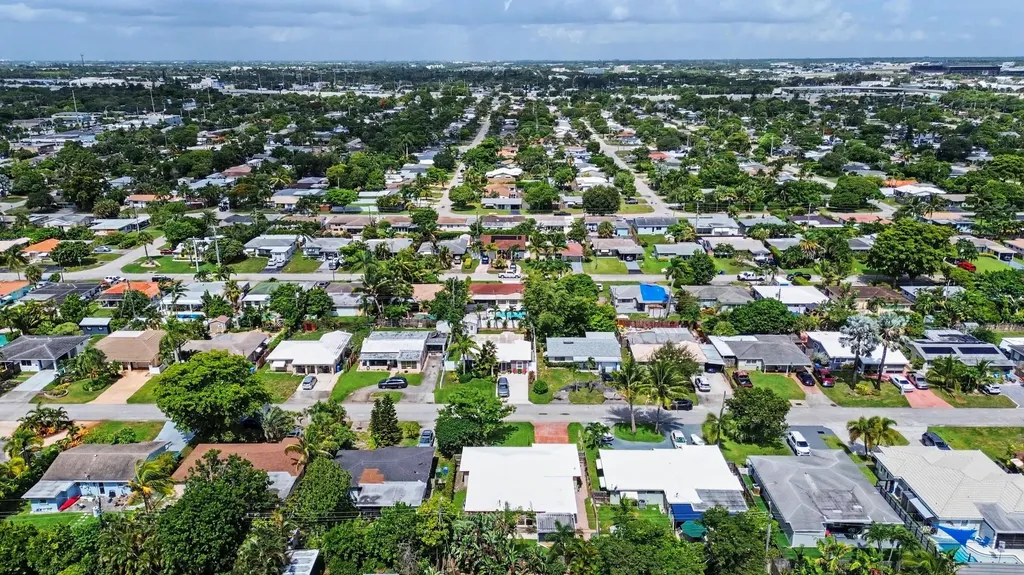 4650 NE 2nd Terrace Fort Lauderdale FL 33334