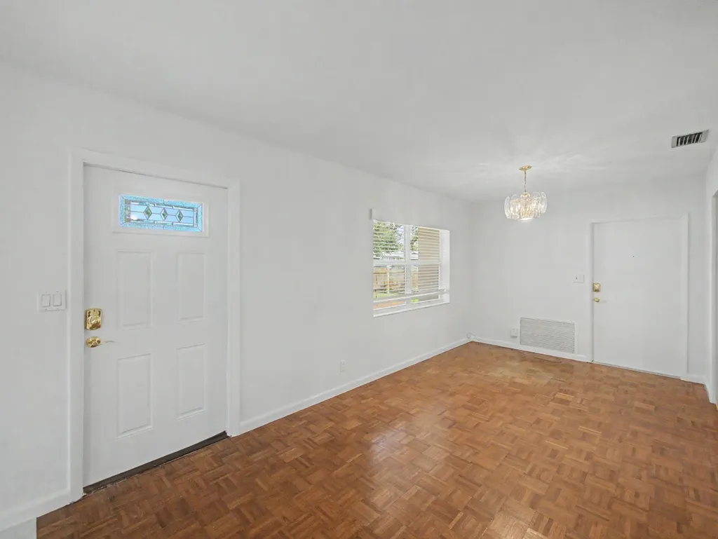 4650 NE 2nd Terrace Fort Lauderdale FL 33334
