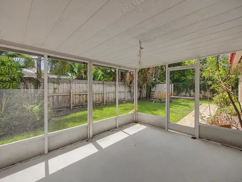 4650 NE 2nd Terrace Fort Lauderdale FL 33334