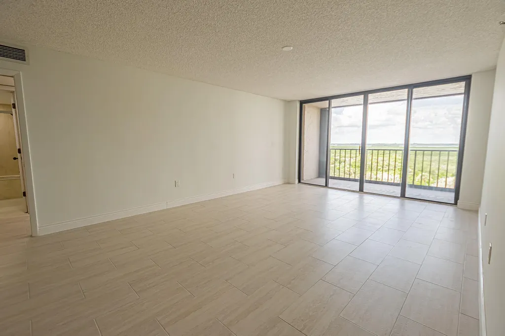 5047 N Hwy A1a Fort Pierce FL 34949