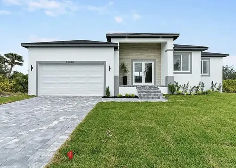 13438 Mcintosh Avenue Port Charlotte FL 33981