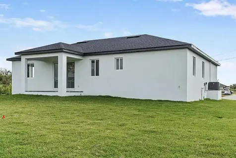 13438 Mcintosh Avenue Port Charlotte FL 33981