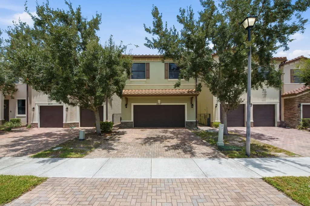 4817 NW 59th Street Tamarac FL 33319