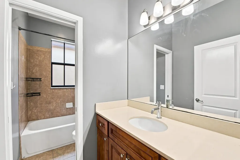 4817 NW 59th Street Tamarac FL 33319