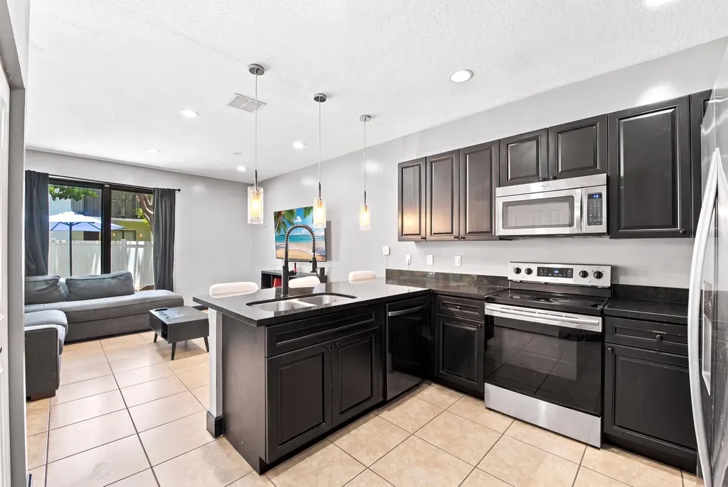 4817 NW 59th Street Tamarac FL 33319