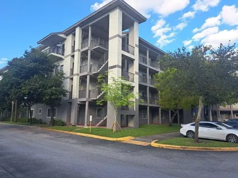 2801 Riverside Drive Coral Springs FL 33065