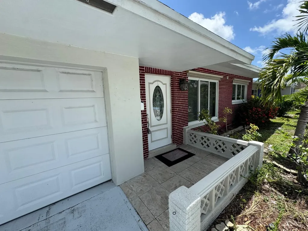 4717 NW 49th Place Tamarac FL 33319