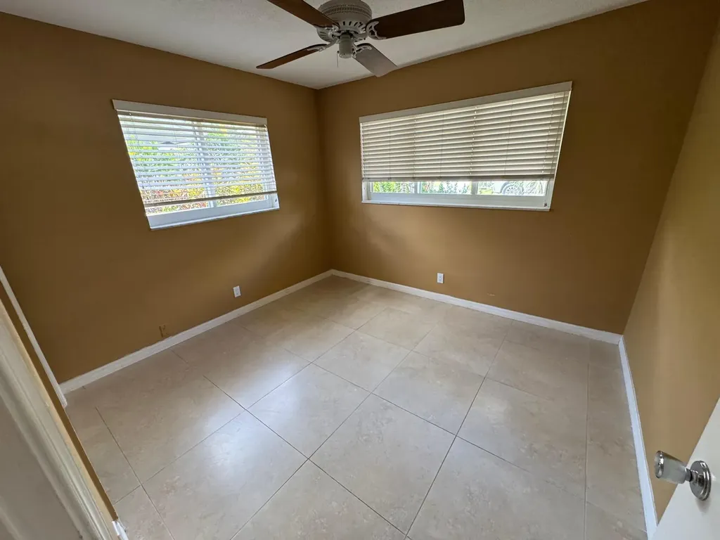 4717 NW 49th Place Tamarac FL 33319