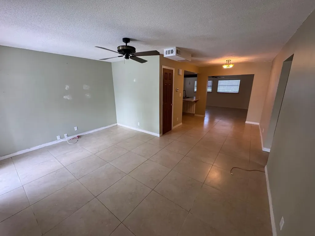 4717 NW 49th Place Tamarac FL 33319