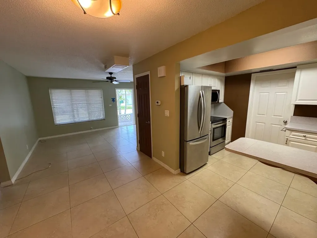 4717 NW 49th Place Tamarac FL 33319