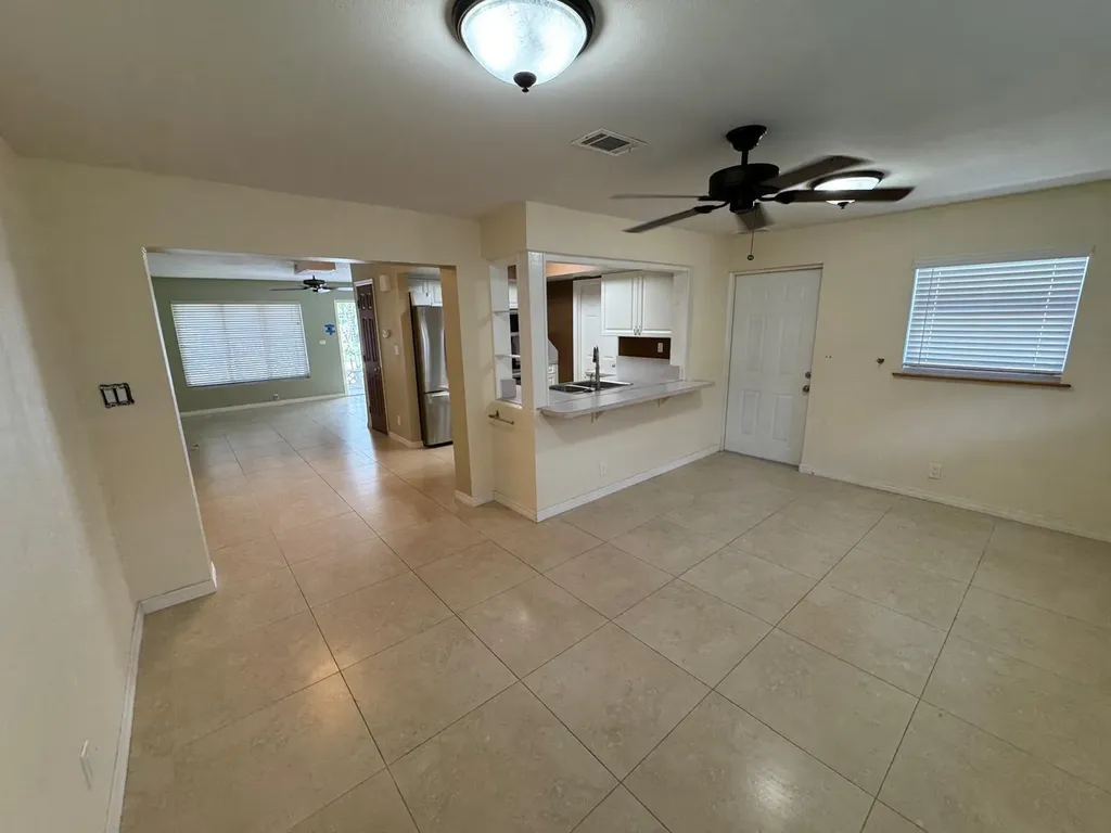 4717 NW 49th Place Tamarac FL 33319