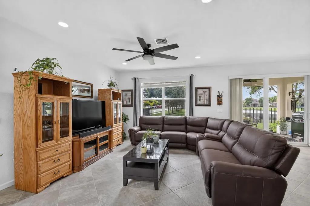 5652 Caranday Palm Drive Greenacres FL 33463