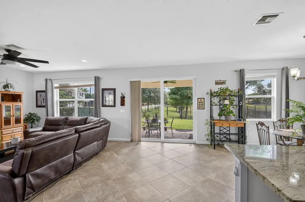 5652 Caranday Palm Drive Greenacres FL 33463