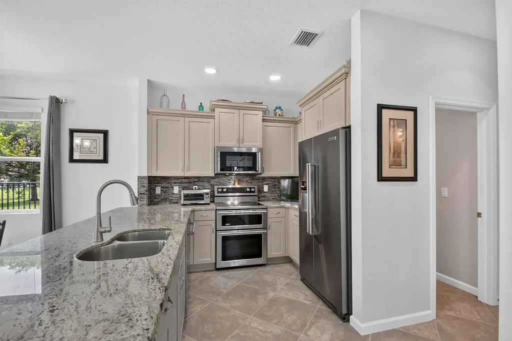 5652 Caranday Palm Drive Greenacres FL 33463