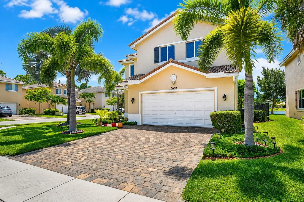 5652 Caranday Palm Drive Greenacres FL 33463