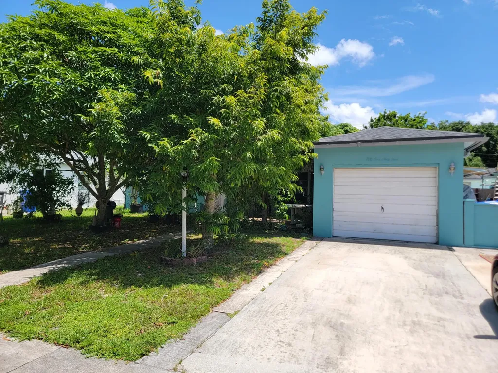 5165 SW 10th Court Margate FL 33068