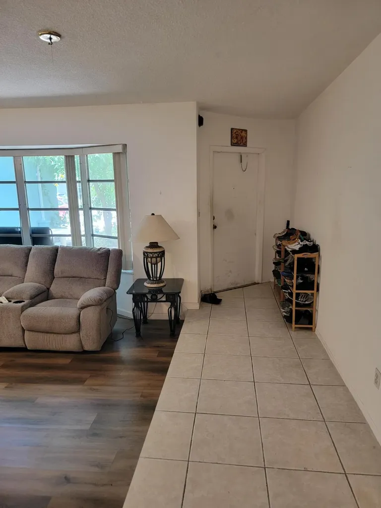 5165 SW 10th Court Margate FL 33068