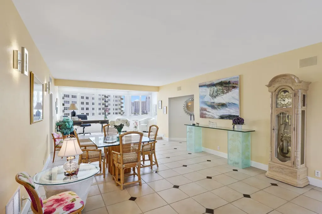 333 Sunset Drive Fort Lauderdale FL 33301