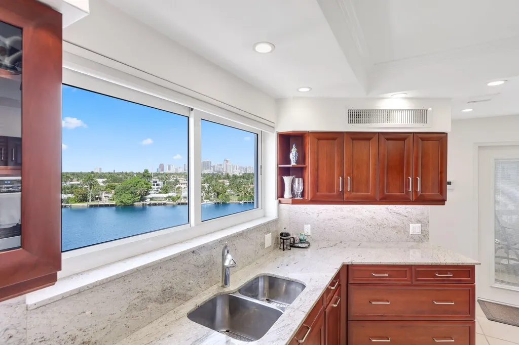 333 Sunset Drive Fort Lauderdale FL 33301