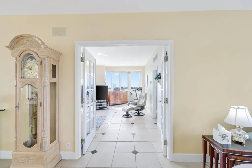 333 Sunset Drive Fort Lauderdale FL 33301