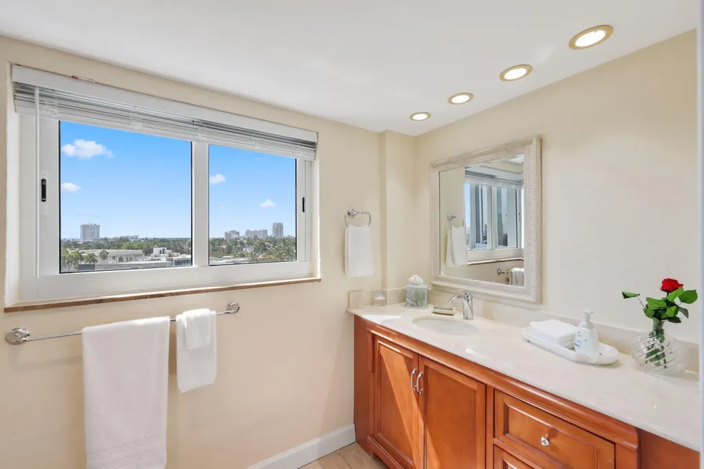 333 Sunset Drive Fort Lauderdale FL 33301