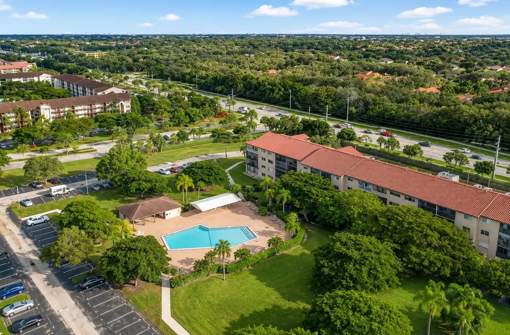 13105 SW 16th Court Pembroke Pines FL 33027