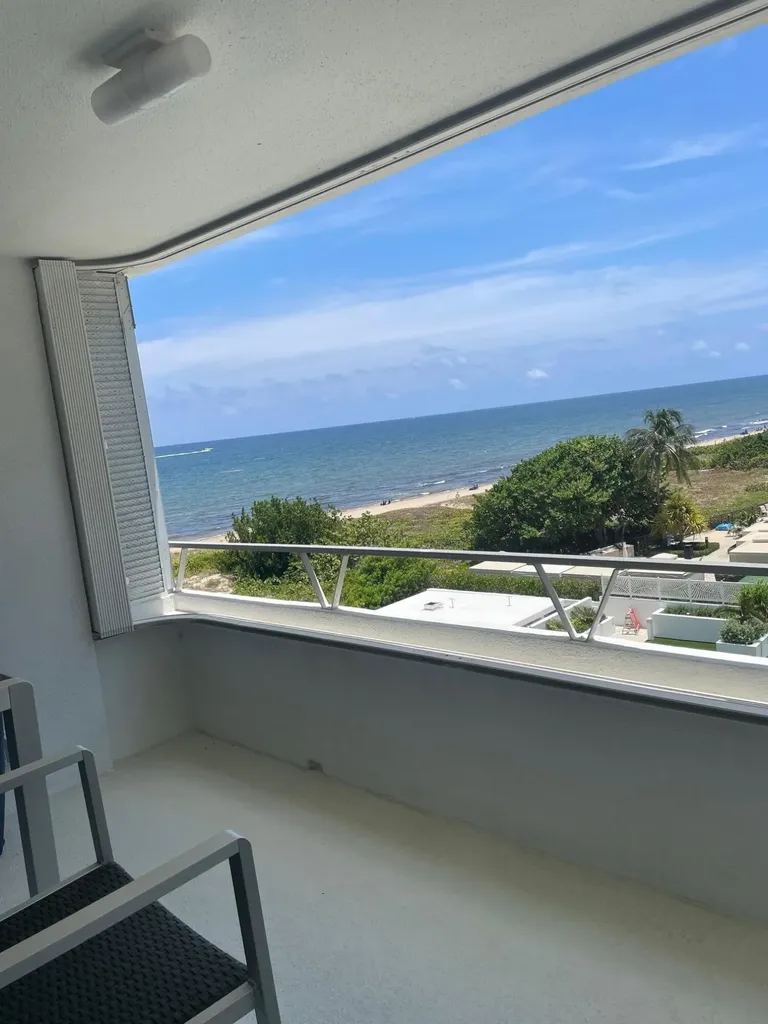 1850 S Ocean Boulevard Lauderdale By The Sea FL 33062