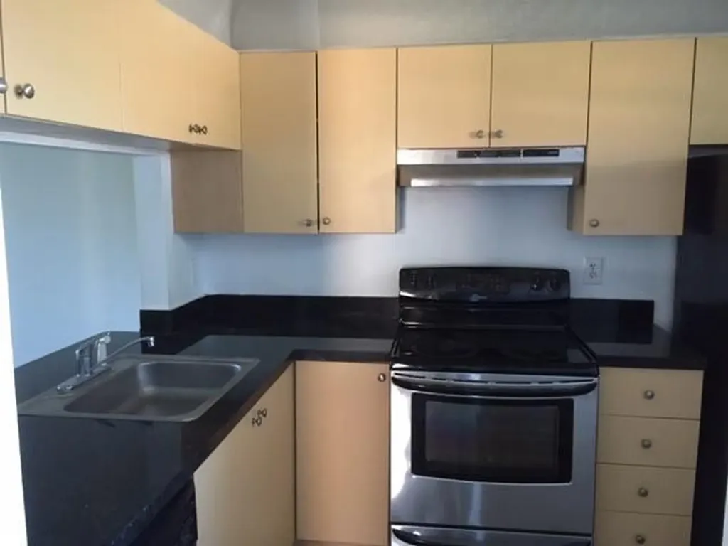 729 NW 103rd Terrace Pembroke Pines FL 33026