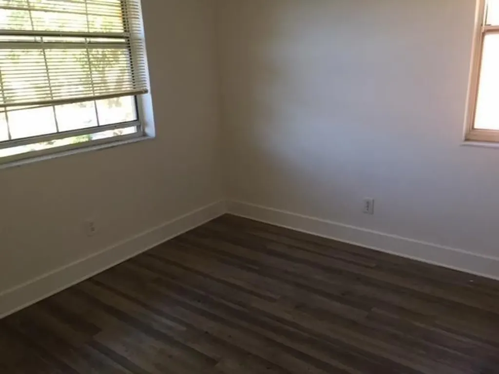 729 NW 103rd Terrace Pembroke Pines FL 33026