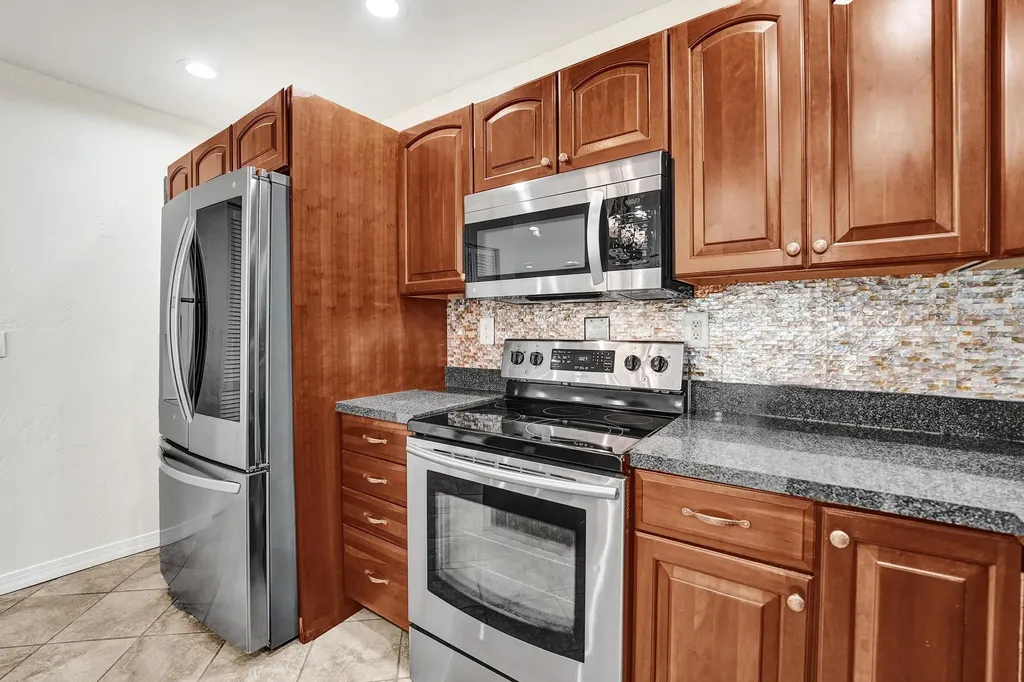 300 SW 19th Avenue Fort Lauderdale FL 33312