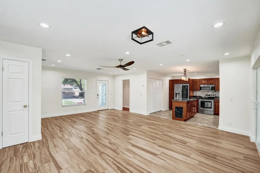 300 SW 19th Avenue Fort Lauderdale FL 33312