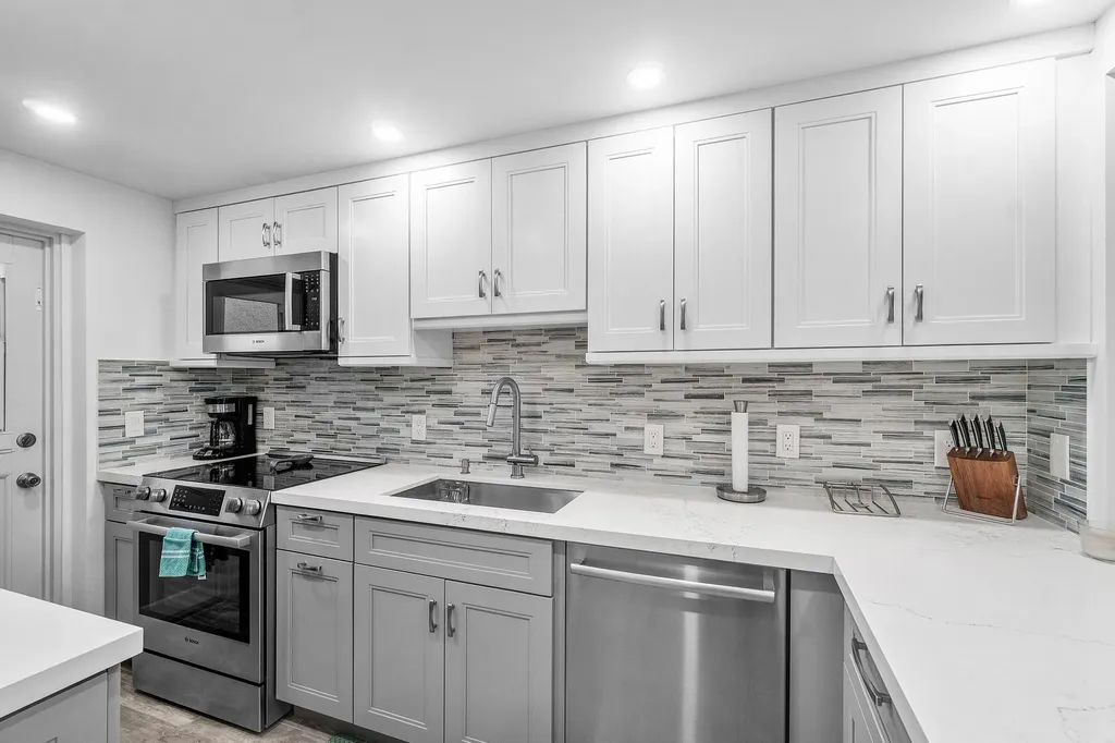 4502 N Federal Highway Lighthouse Point FL 33064