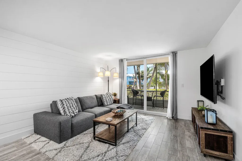 4502 N Federal Highway Lighthouse Point FL 33064