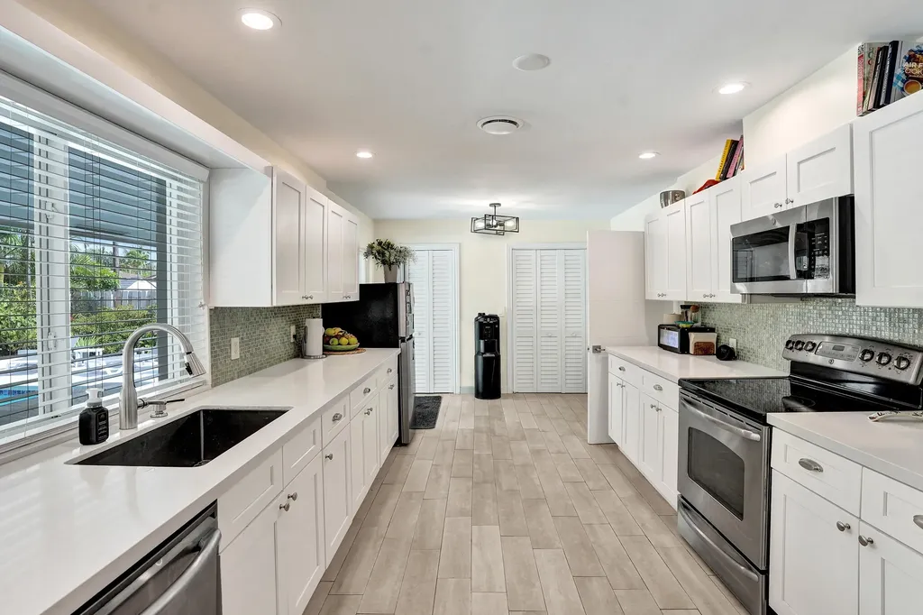 5707 NE 16th Terrace Fort Lauderdale FL 33334