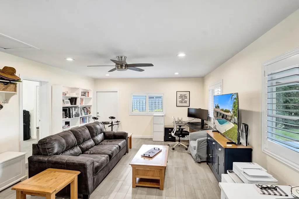 5707 NE 16th Terrace Fort Lauderdale FL 33334