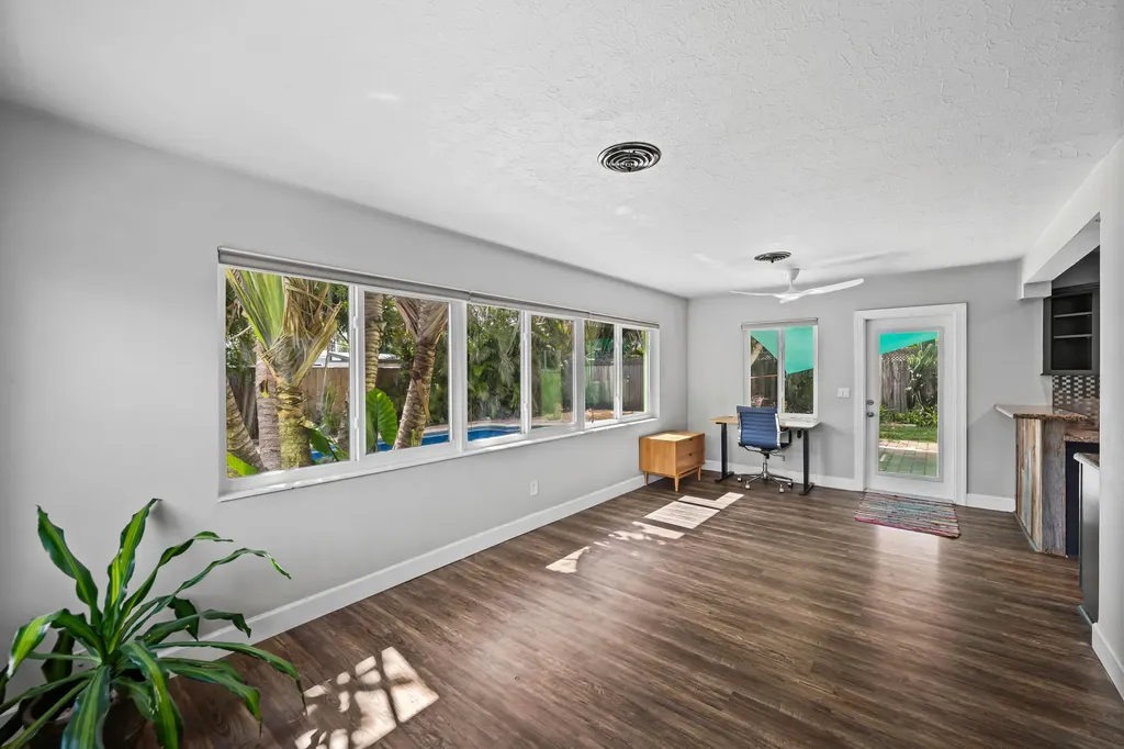4860 NE 6th Avenue Oakland Park FL 33334