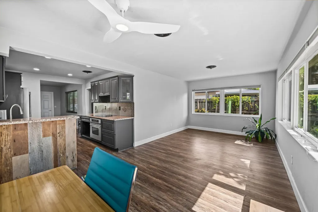 4860 NE 6th Avenue Oakland Park FL 33334