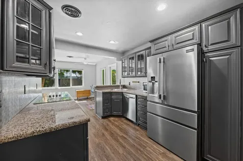 4860 NE 6th Avenue Oakland Park FL 33334