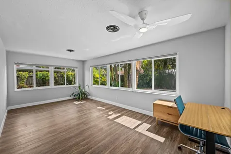 4860 NE 6th Avenue Oakland Park FL 33334