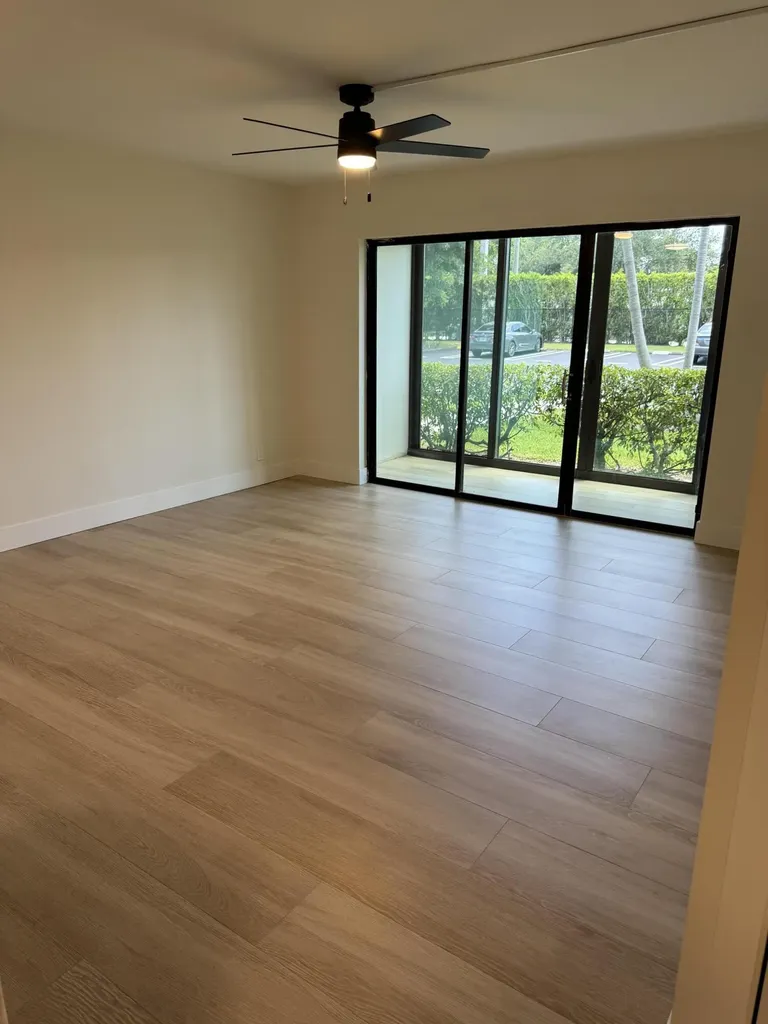 629 Sea Pine Way Greenacres FL 33415