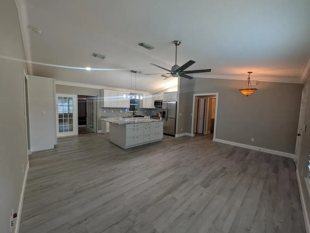 625 Coconut Avenue N Port St Lucie FL 34952
