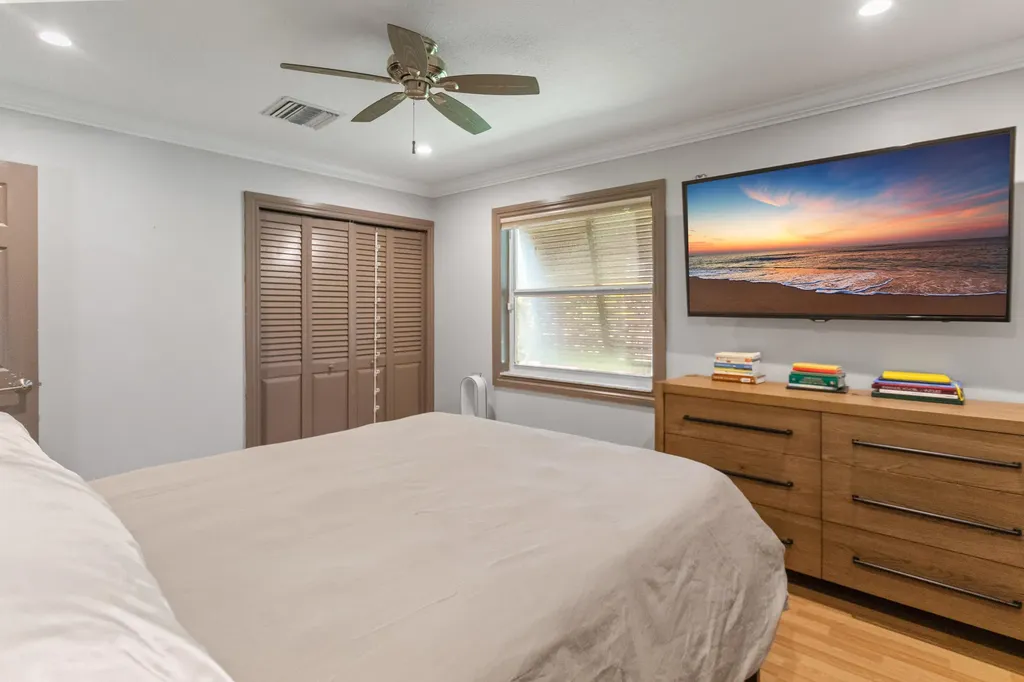 4050 NW 7th Lane Delray Beach FL 33445