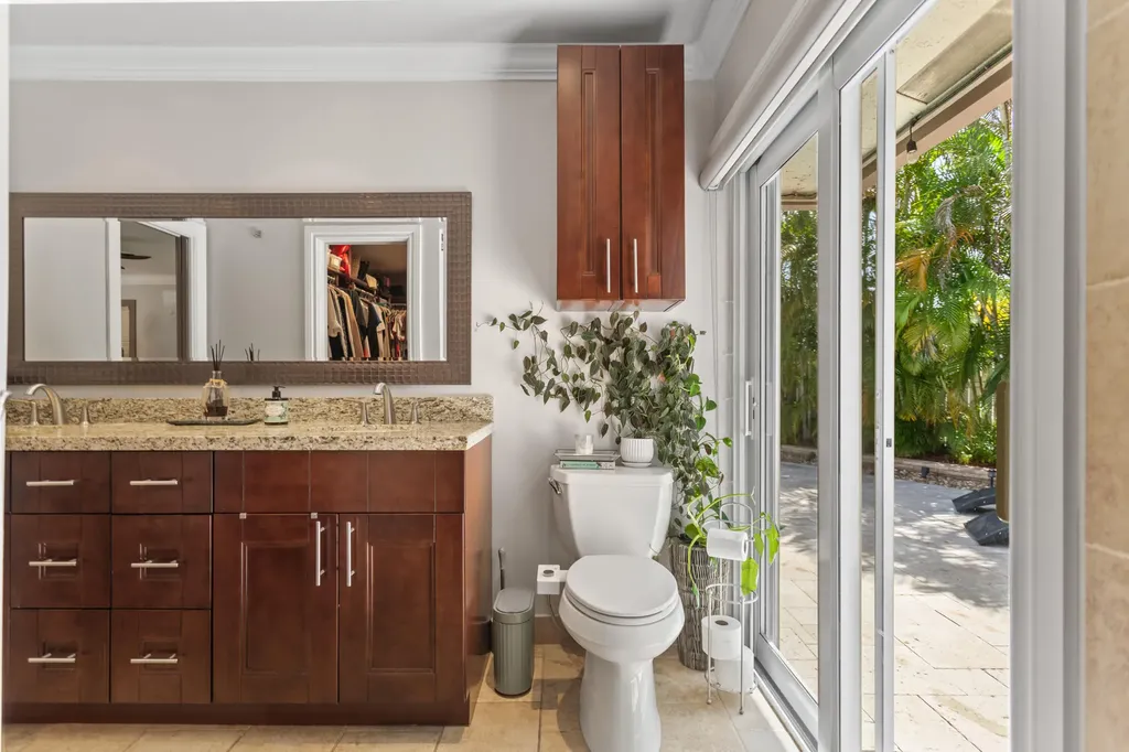 4050 NW 7th Lane Delray Beach FL 33445