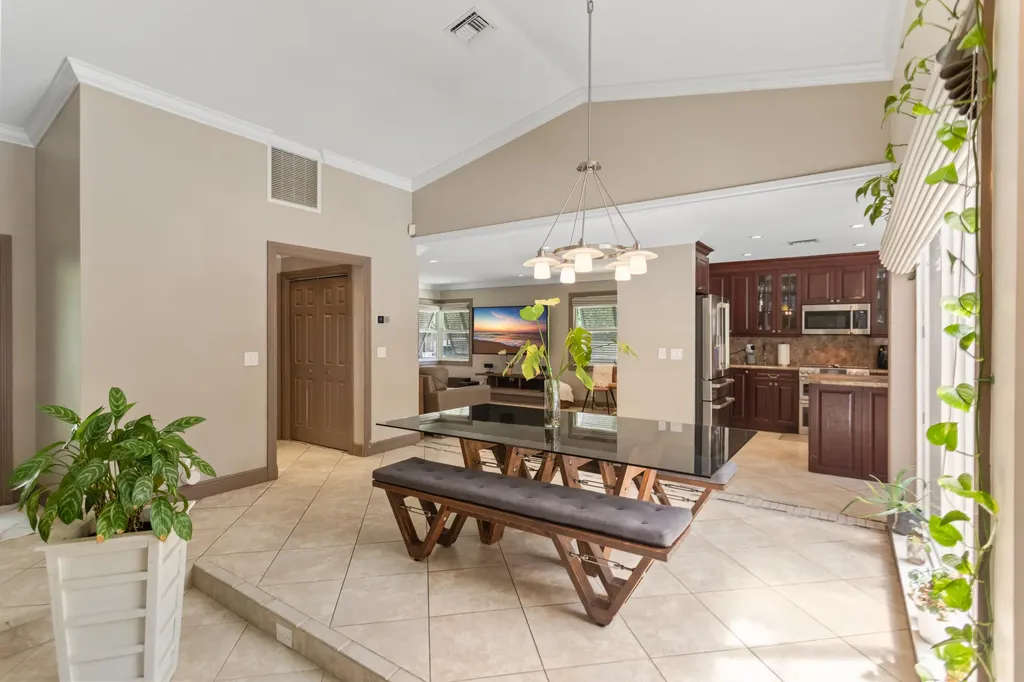 4050 NW 7th Lane Delray Beach FL 33445