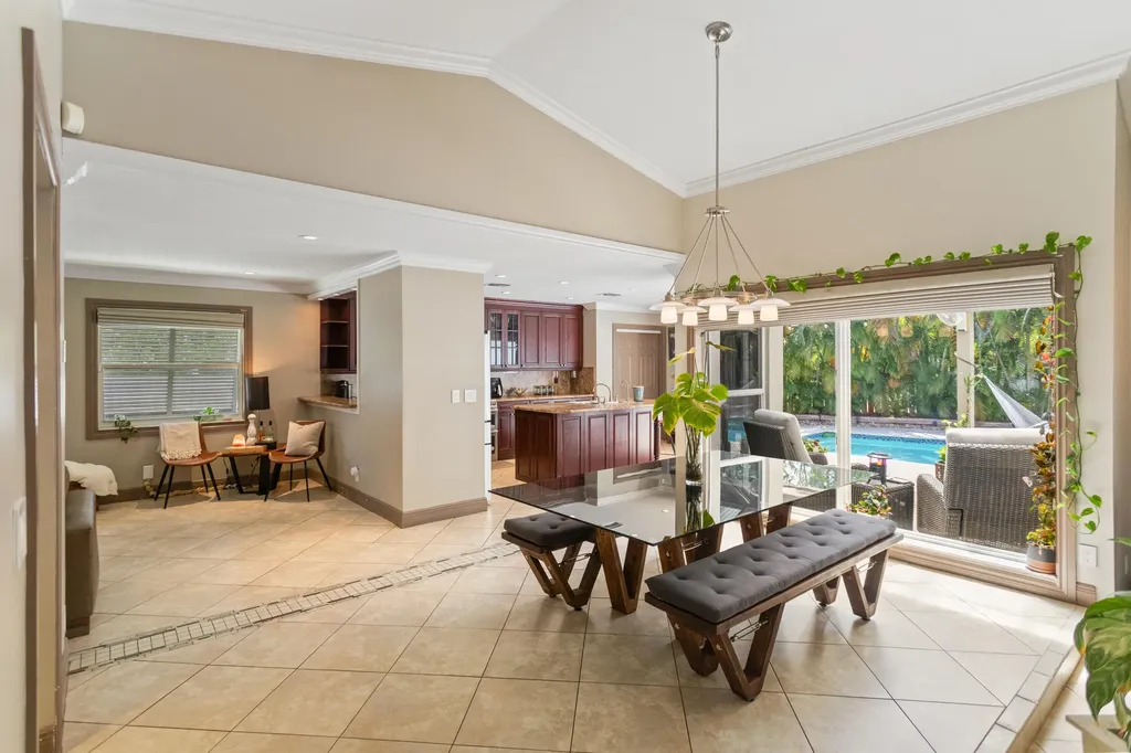 4050 NW 7th Lane Delray Beach FL 33445